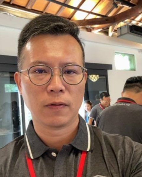 劉忠明